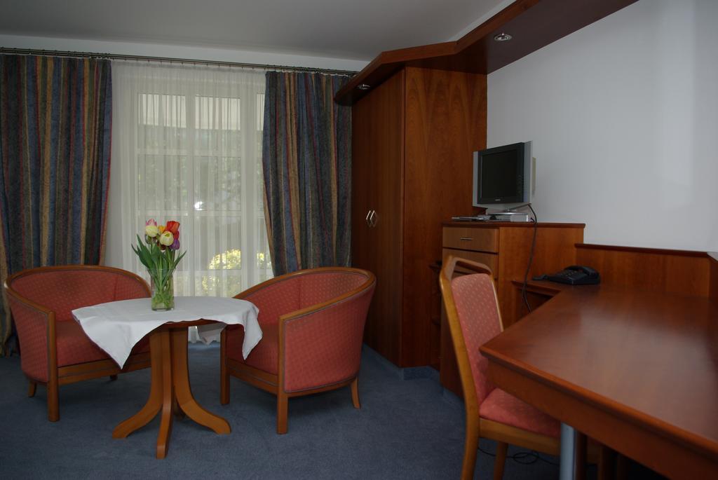 Hotel Alte Bruecke Bad Homburg vor der Höhe Esterno foto